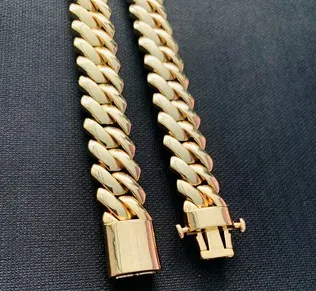 Custom Lock Chain in gold tone